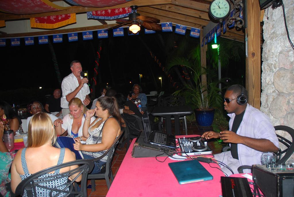 Sunrise Beach Club And Villas - Paradise Island Esterno foto