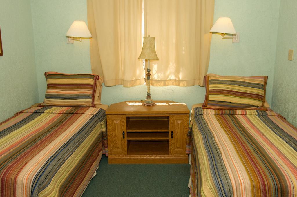 Sunrise Beach Club And Villas - Paradise Island Esterno foto